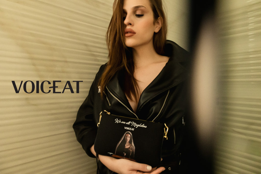 VOICEAT sceglie una modella transgender per la nuova campagna della mini bag dedicata a Maria Maddalena